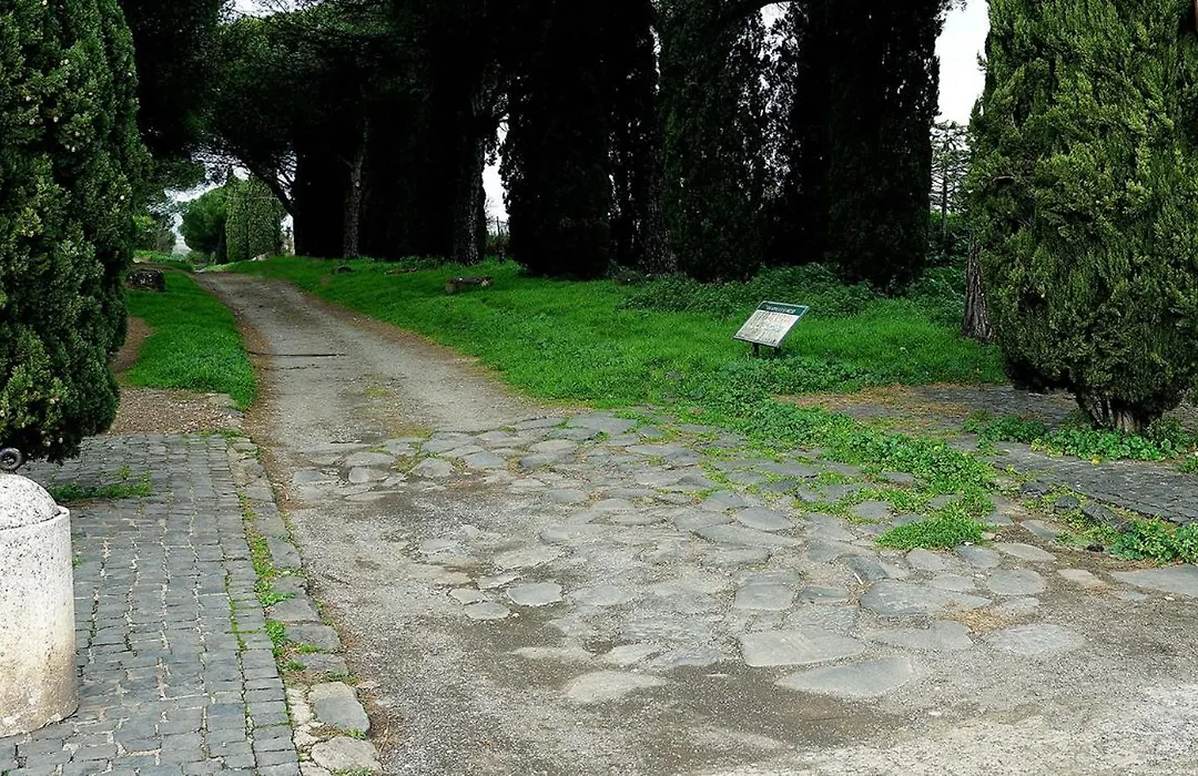Appia Antica Room-1